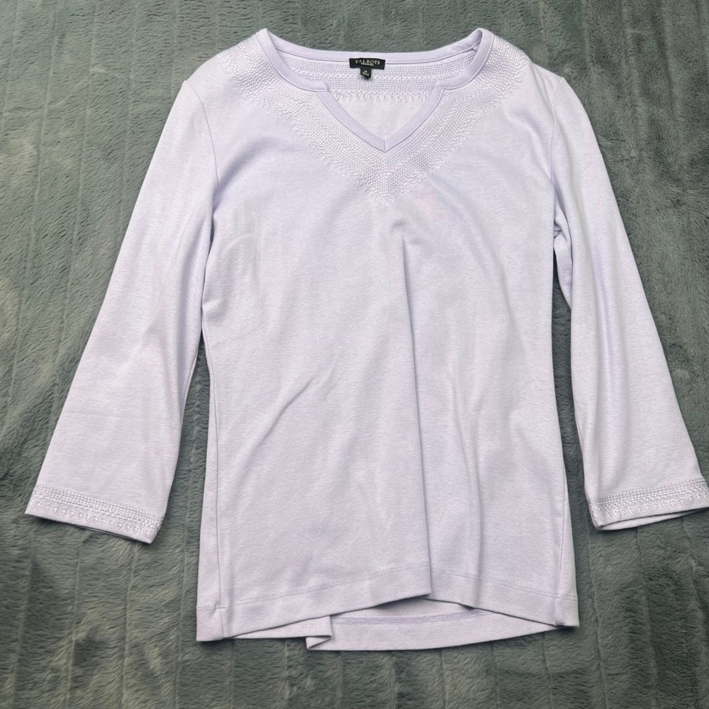Talbots Womens Lavender Purple Cotton Embroidered Split V-Neck 3/4 Sleeve Top M
